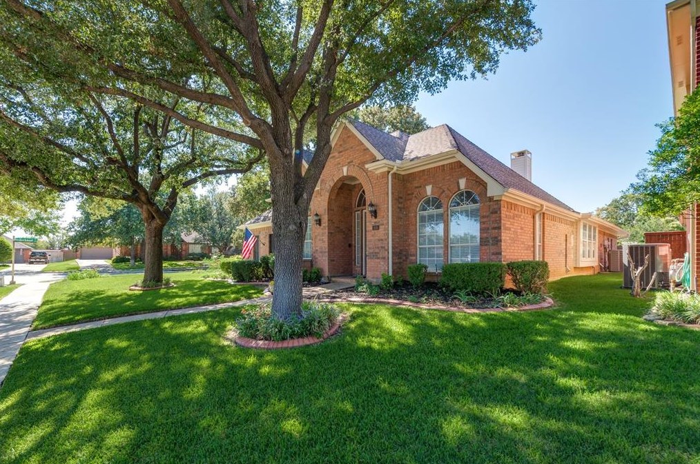 1616 Scot Ln, Keller, TX 76248-8223