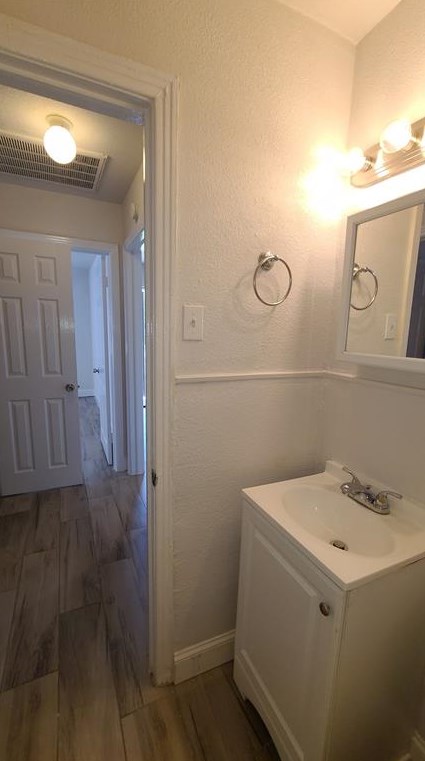 4324 Tacoma St, Dallas TX 75216-6633 exterior