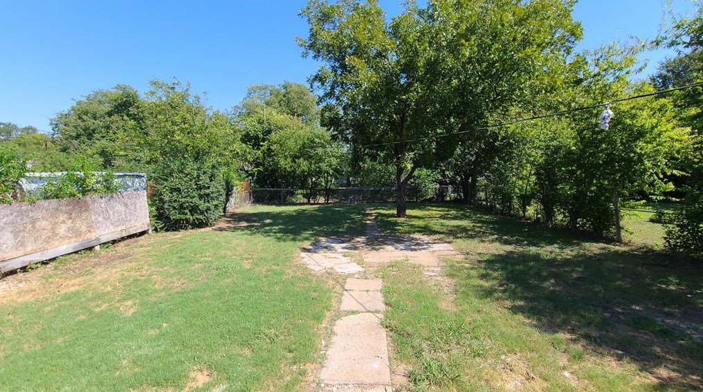 4324 Tacoma St, Dallas TX 75216-6633 exterior