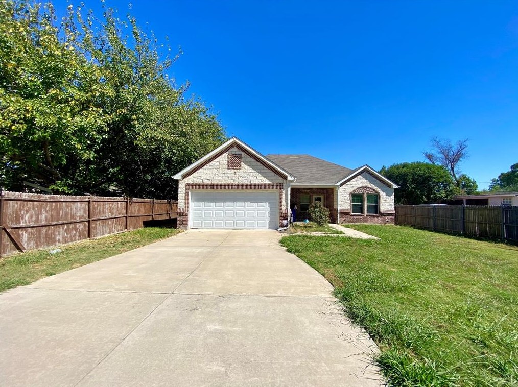 321 Yvonne Dr, Rockwall, TX 75032-5686
