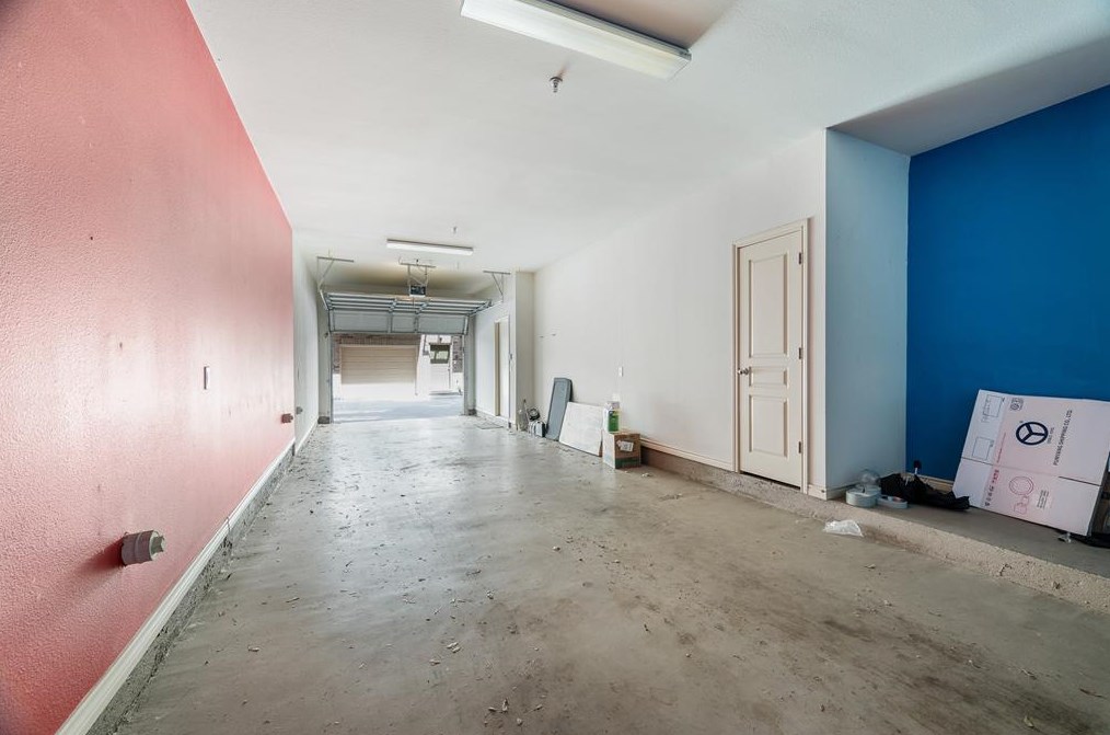 4225 Mckinney Ave, Dallas TX  75205-4512 exterior