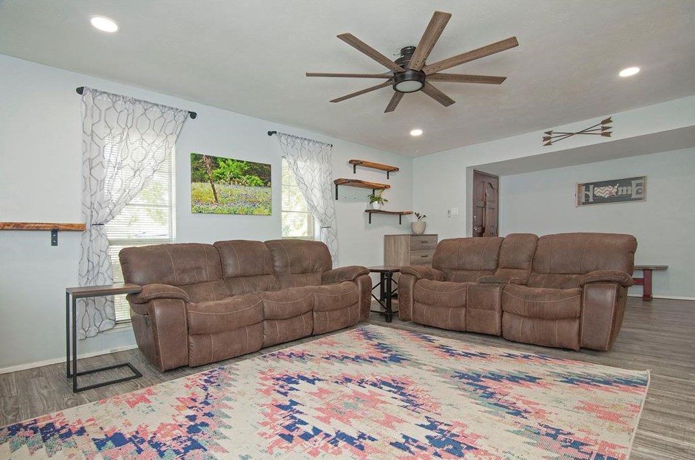 5811 Redwood Ln, Rowlett TX 75089-3179 exterior