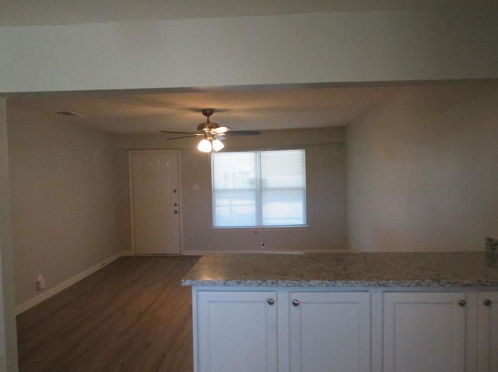 2301 Anita Dr, Mesquite, TX 75149-1330