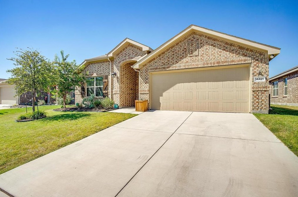 14421 Serrano Ridge Rd, Haslet, TX 76052-5847