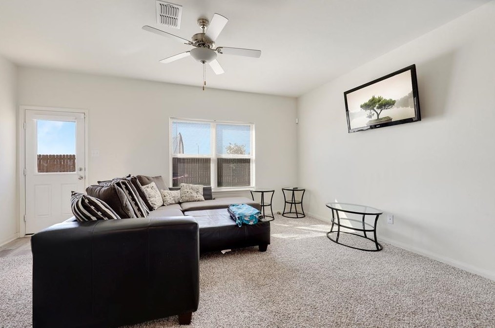 8409 Steel Dust Dr, Fort Worth, TX 76179