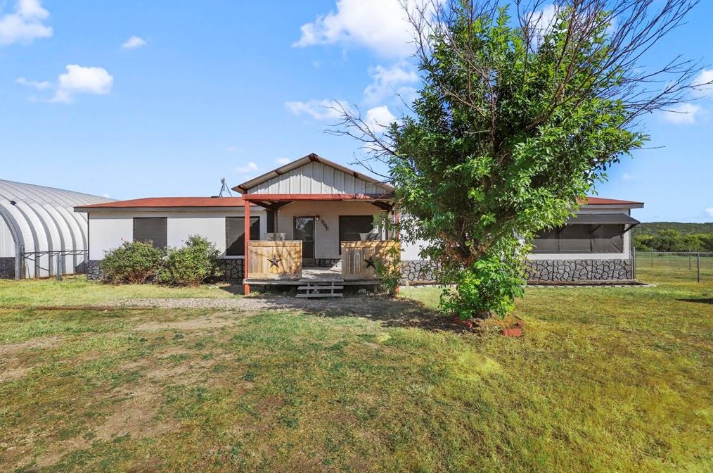 9000 County Road 1233a, Godley, TX 76044-3966