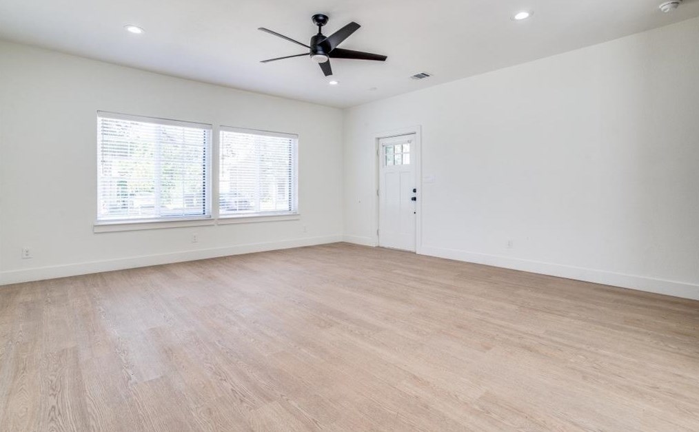 3404 Pondrom St, Dallas, TX 75215-3405