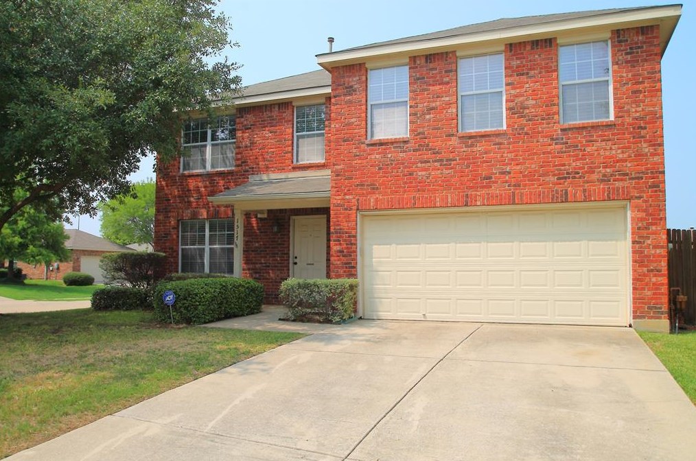 1517 Pine Ridge Dr, Lewisville, TX 75067