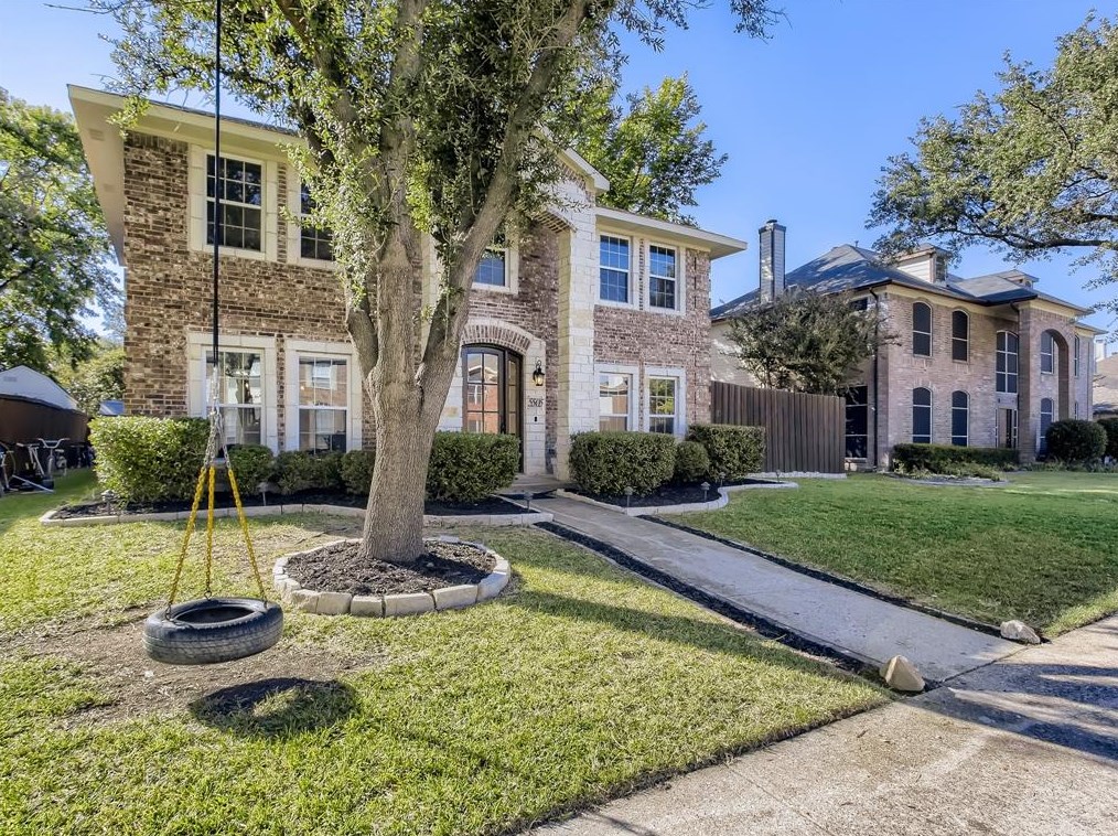5505 Allen Ln, Rowlett, TX 75088-7604