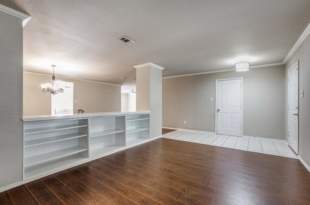 1009 Charlotte Dr, Mckinney, TX 75071-7426