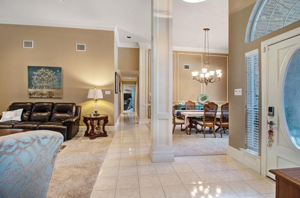 1701 Palomino Dr, Rowlett, TX 75088-6559
