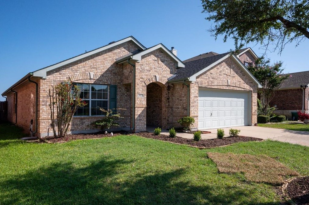 1422 Reiger Dr, Greenville, TX 75402