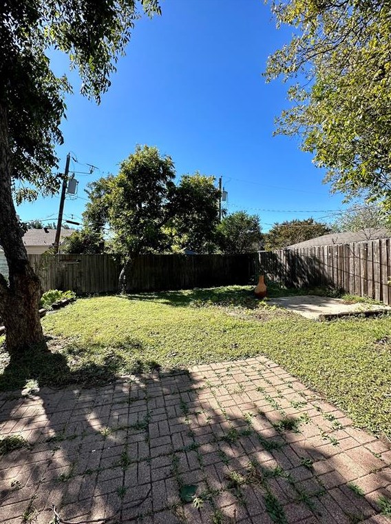 5127 Vandelia St, Dallas, TX 75235