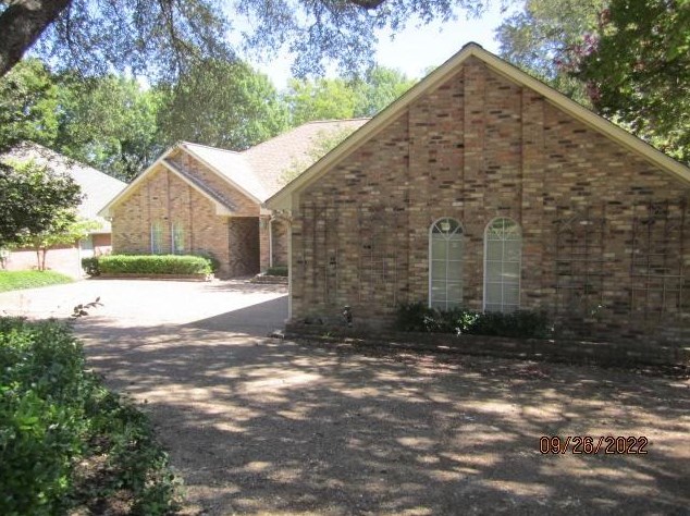 624 Creek Tree Dr, Desoto, TX 75115-4664