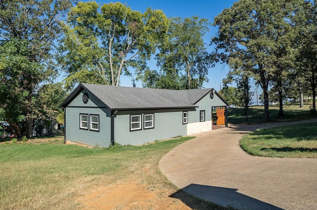 10950 Crestview Ln, Fincastle, TX 75763