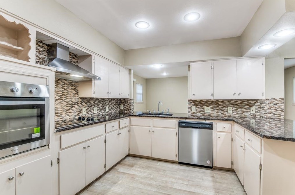 2713 N Britain Rd, Irving, TX 75062