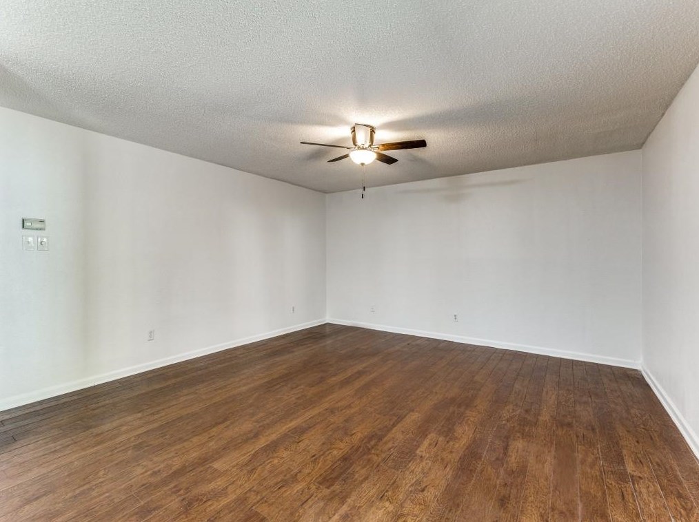 600 Nw Ann Lois Ln, Burleson, TX 76028