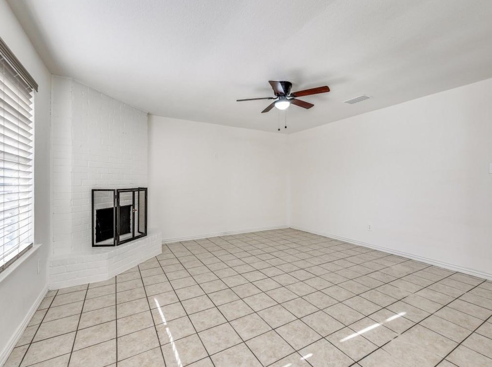 7608 Spicebush Rd, Fort Worth, TX 76133