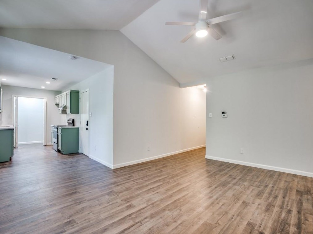 313 Ne Cindy Ln, Burleson, TX 76028