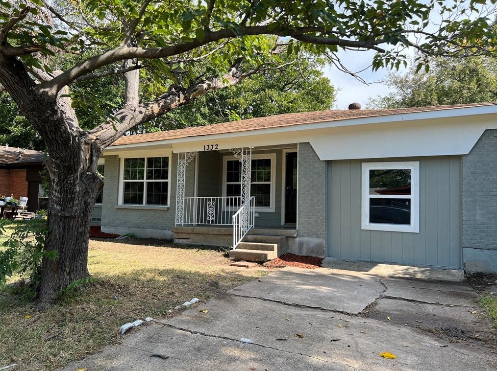 1332 Highland St, Mesquite, TX 75149-2151