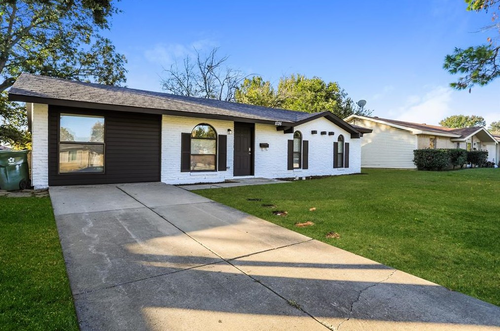 1026 Springwood Dr, Lewisville, TX 75067