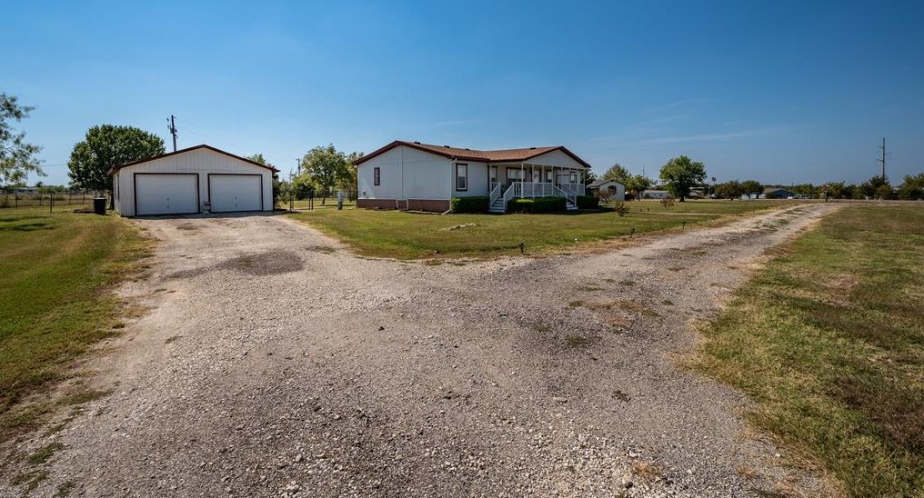 4301 Vista Ridge Ln, Alvarado, TX 76009-5125