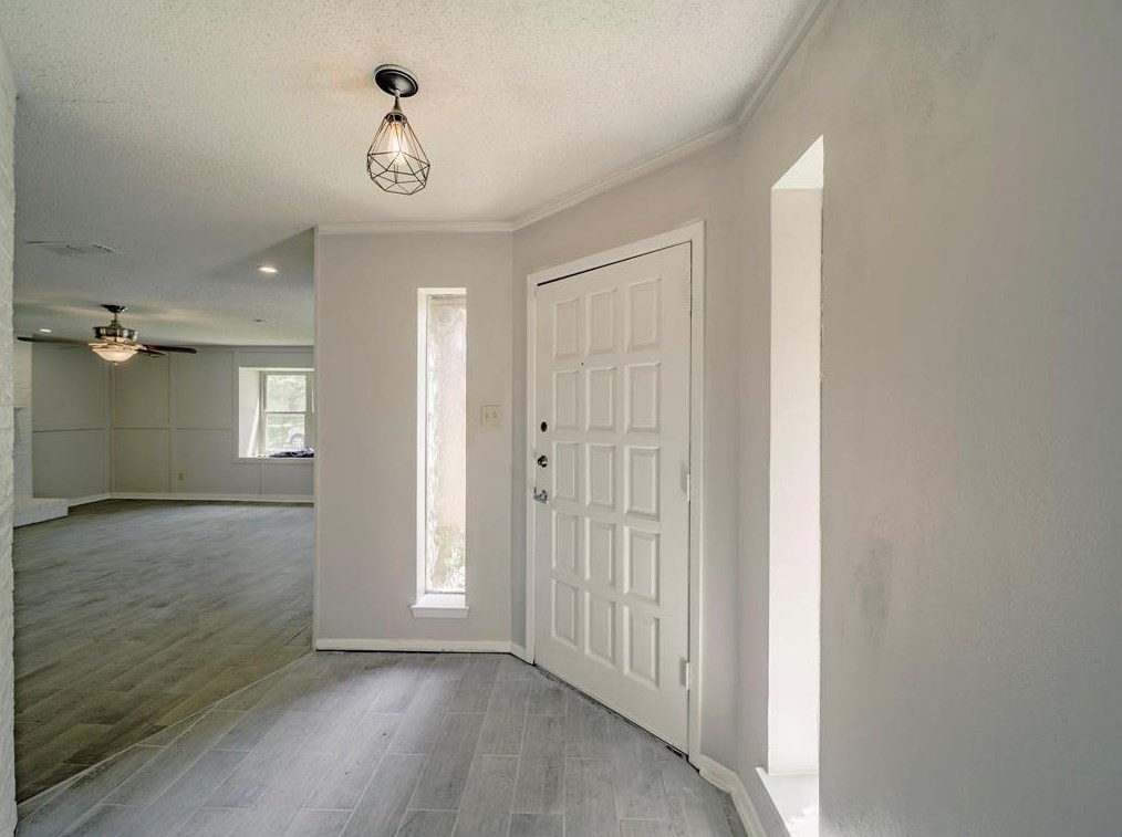 6908 Wilton Dr, Fort Worth, TX 76133