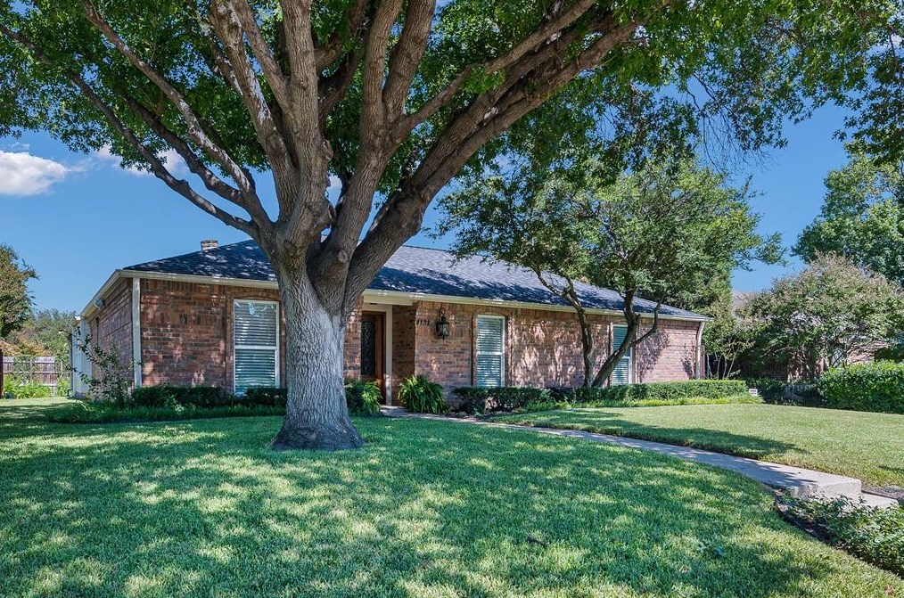 4131 Seabury Dr, Dallas, TX 75287-5033