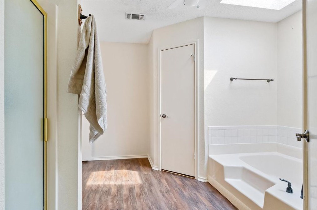 2016 Seminole Trl, Mesquite TX 75149-6695 exterior