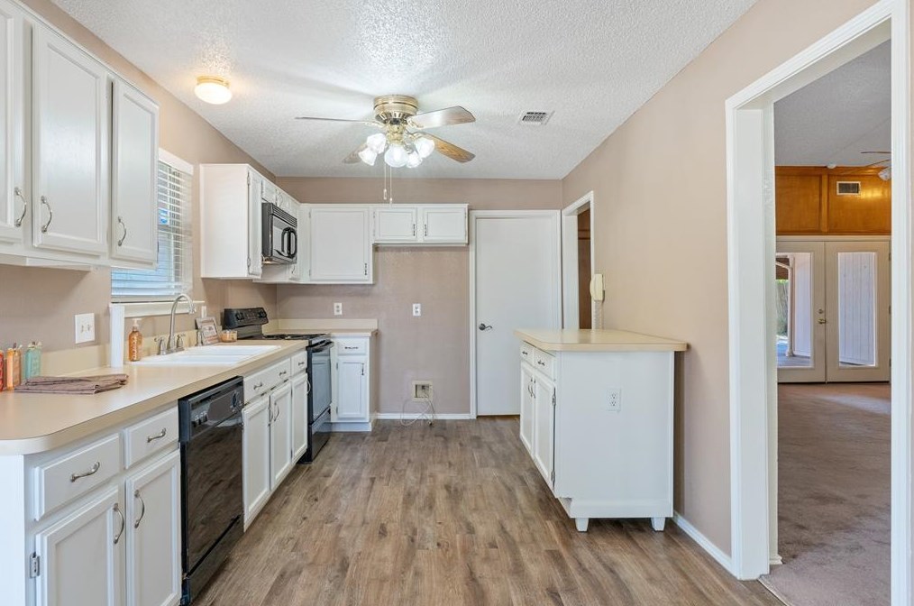 2016 Seminole Trl, Mesquite TX 75149-6695 exterior