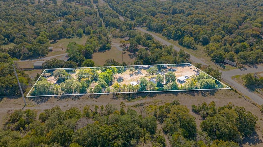 6876 Koppe Bridge Rd, College Station, TX 77845-7013