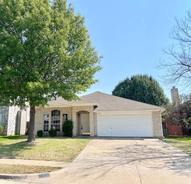 3144 Windermere Ln, Grand Prairie, TX 75052