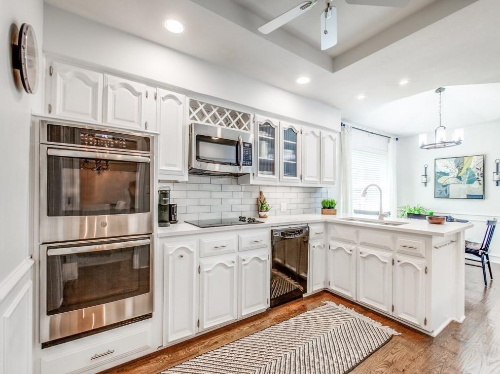 3237 Cassidy Dr, Plano TX  75023-6220 exterior