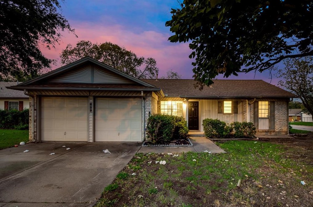 629 E Mustang St, Crowley, TX 76036