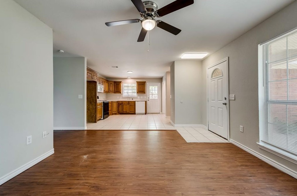 602 Houston St, Pottsboro, TX 75076