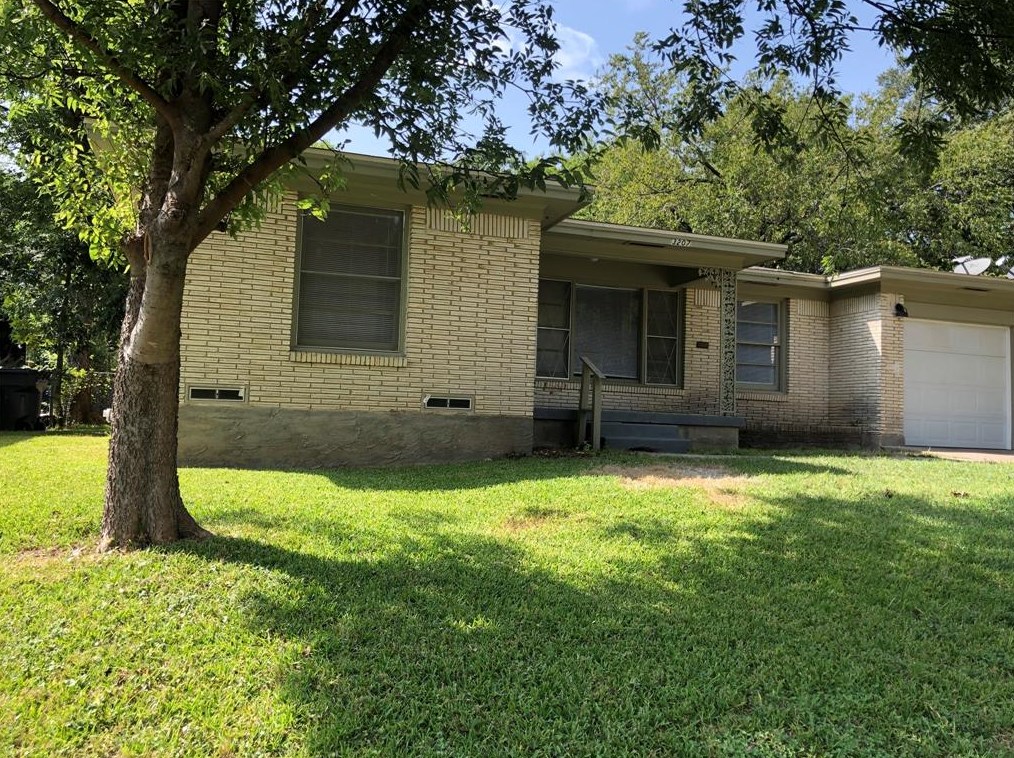 3207 Nutting Dr, Dallas, TX 75227