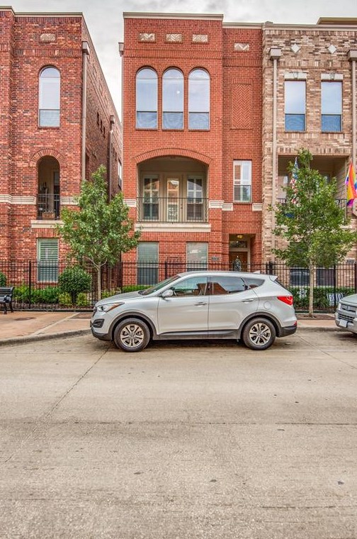 2232 Marilla St, Dallas, TX 75201