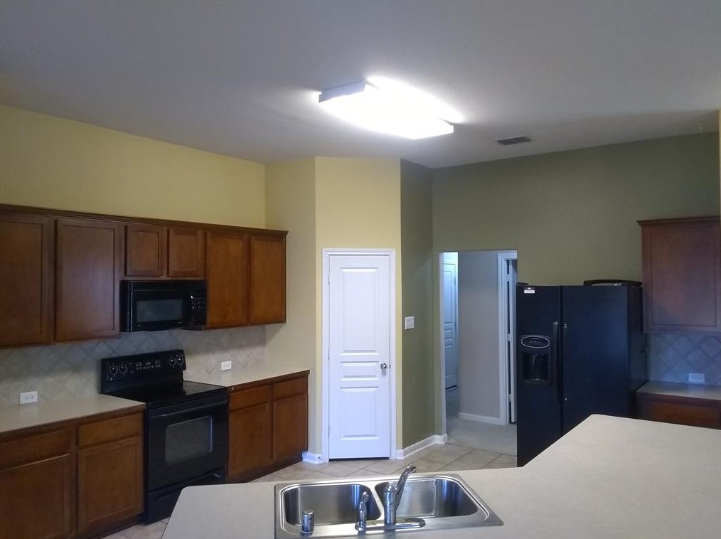 2429 Morning Dew Dr, Oak Point, TX 75068