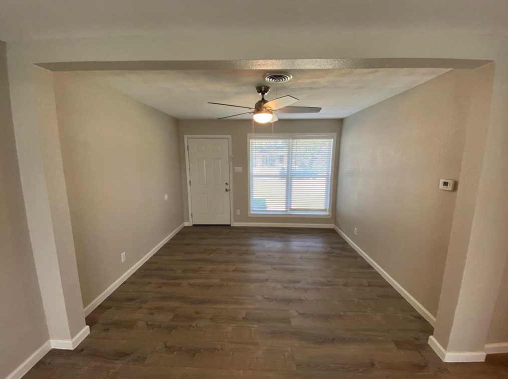 536 Royal Crest Dr, Richardson, TX 75081