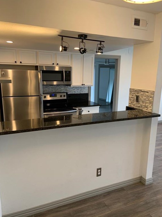 2800 Douglas Ave #202, Dallas, TX 75219