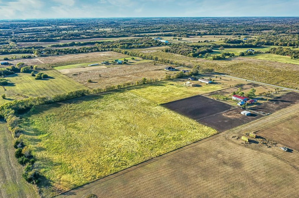 5555 State Highway 160, Whitewright TX 75491-4778 exterior