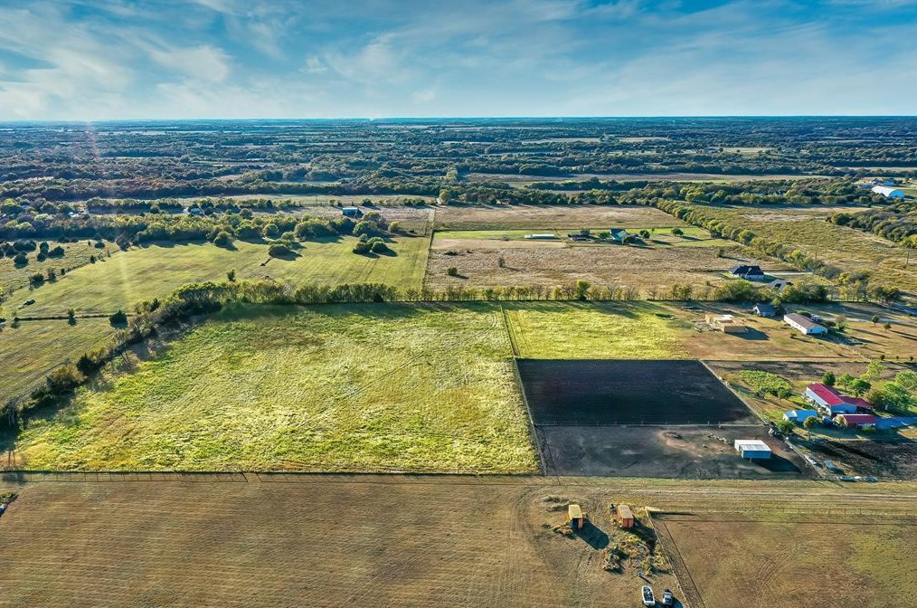 5555 State Highway 160, Whitewright TX 75491-4778 exterior