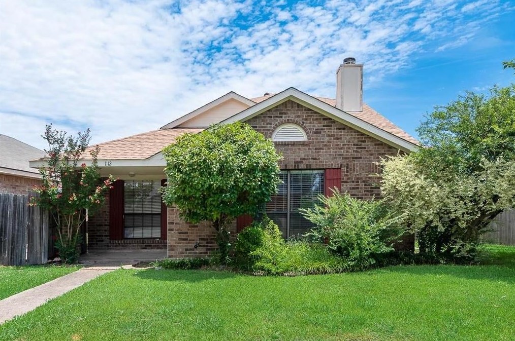 1112 Old Barn Ln, Mesquite, TX 75149