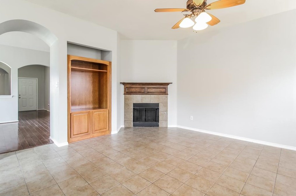 4553 Hickory Meadows Ln, Keller, TX 76244