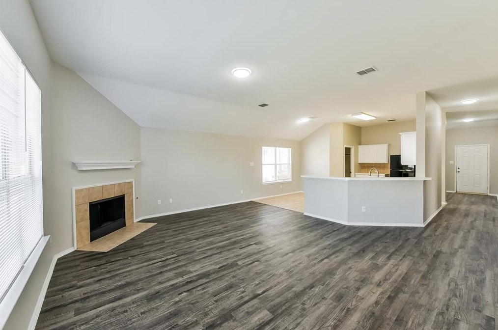 1409 Mountain Air Trl, Fort Worth, TX 76131