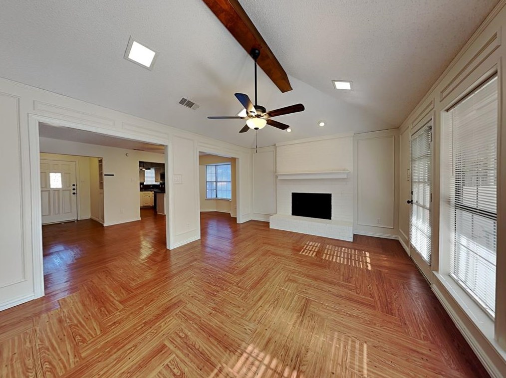 1110 Holly Ln, Cedar Hill, TX 75104
