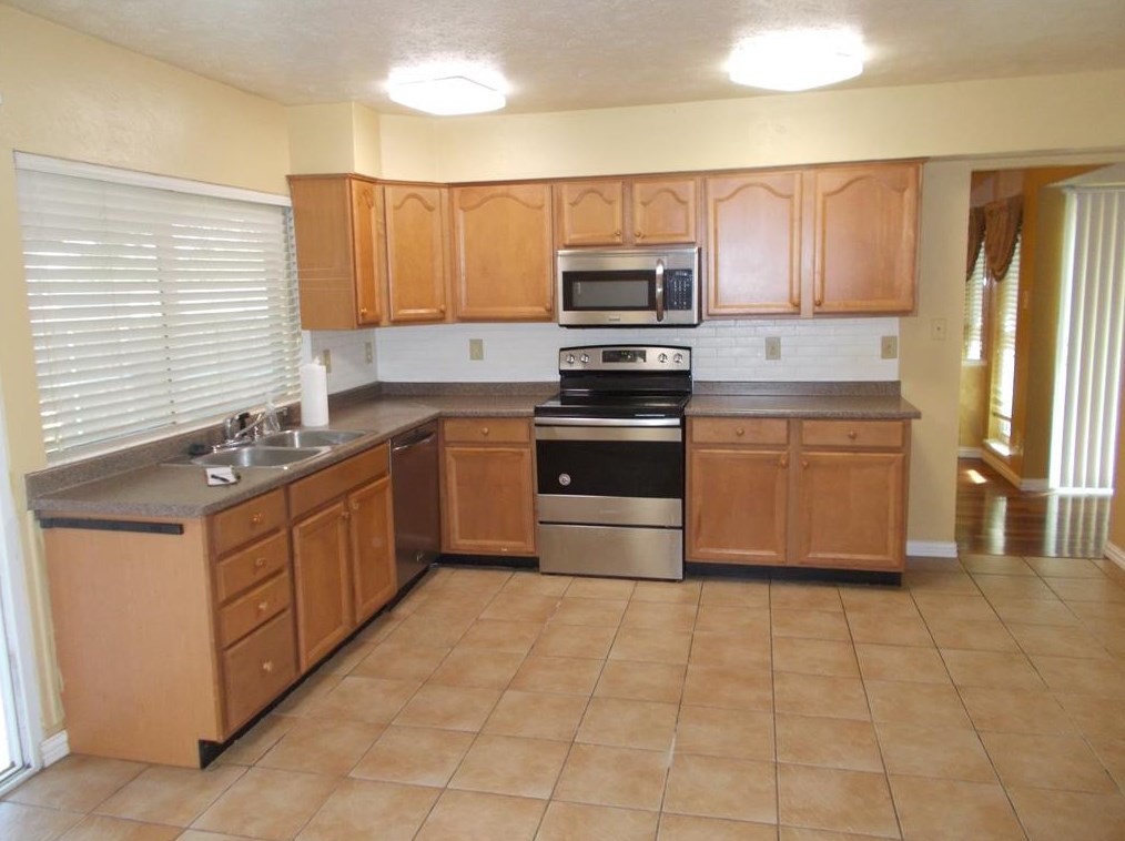 2901 Red Gum Rd, Garland, TX 75044