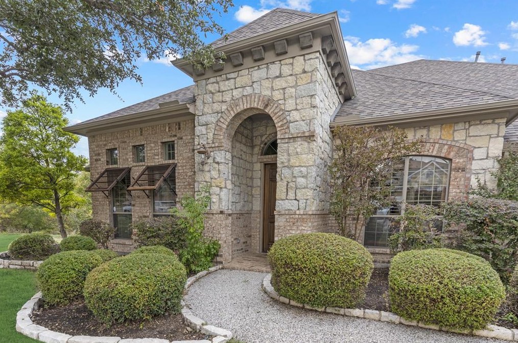 1104 Hall Meadow Ln, Mckinney, TX 75071-5943