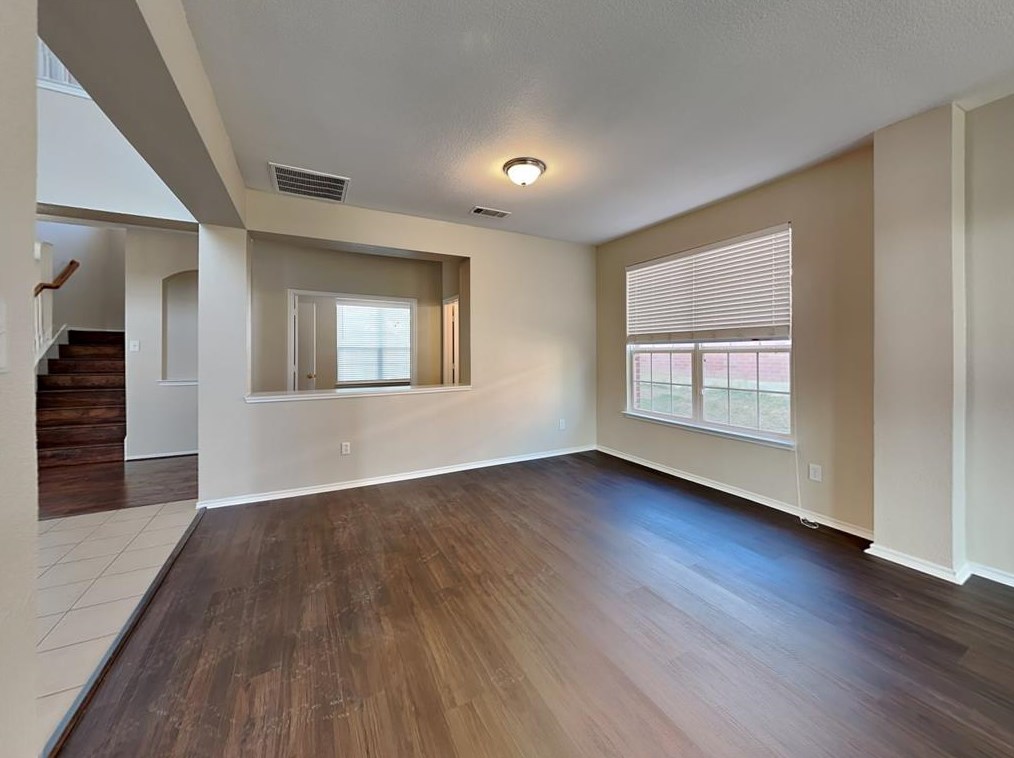 2707 Whisper Ct, Midlothian, TX 76063