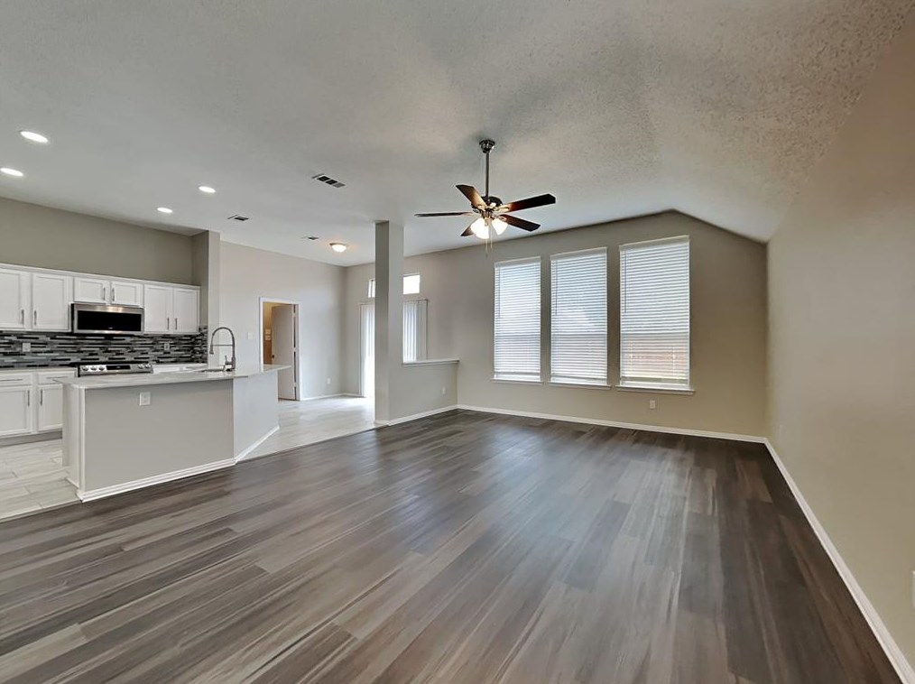 2101 Sterling Ln, Mesquite TX  75181-2939 exterior